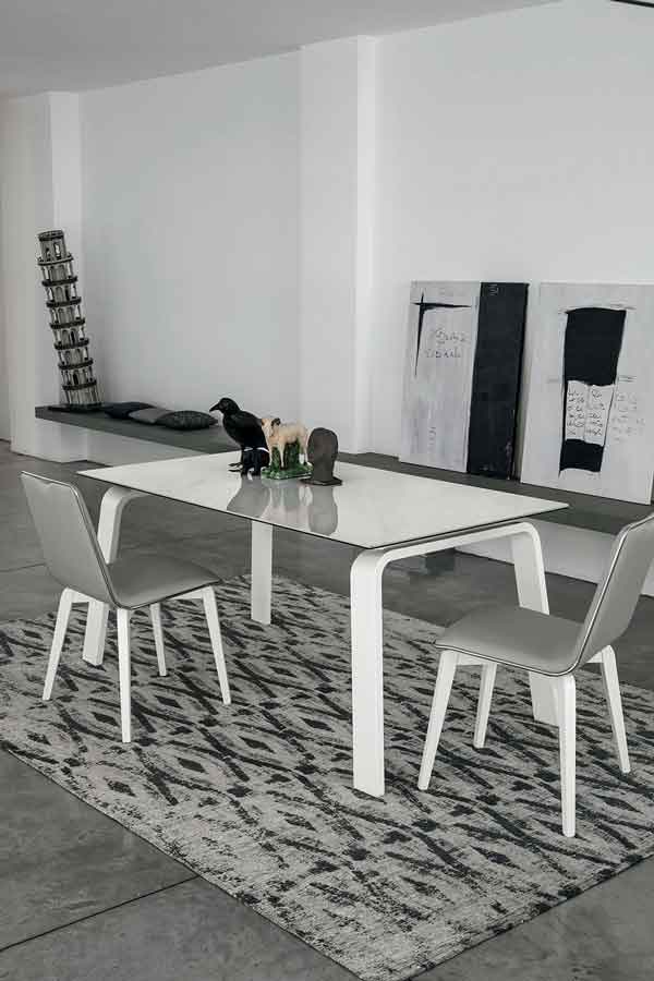 table, modern table, white table, trapezi, chairs,  grey chairs, karekles, dining table, kitchen table, andreotti, andreotti furniture, epipla, furniture, limassol, cyprus